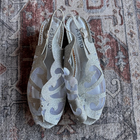VTG ASHRO Womens Silver Glitter Mesh Slingback Heels Sandals Shoes 9.5W Church - Picture 4 of 10
